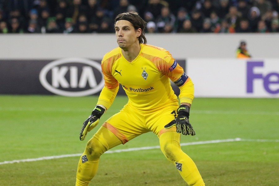 Borussia Mönchengladbach- Istanbul Basaksehir (2019/20)_40