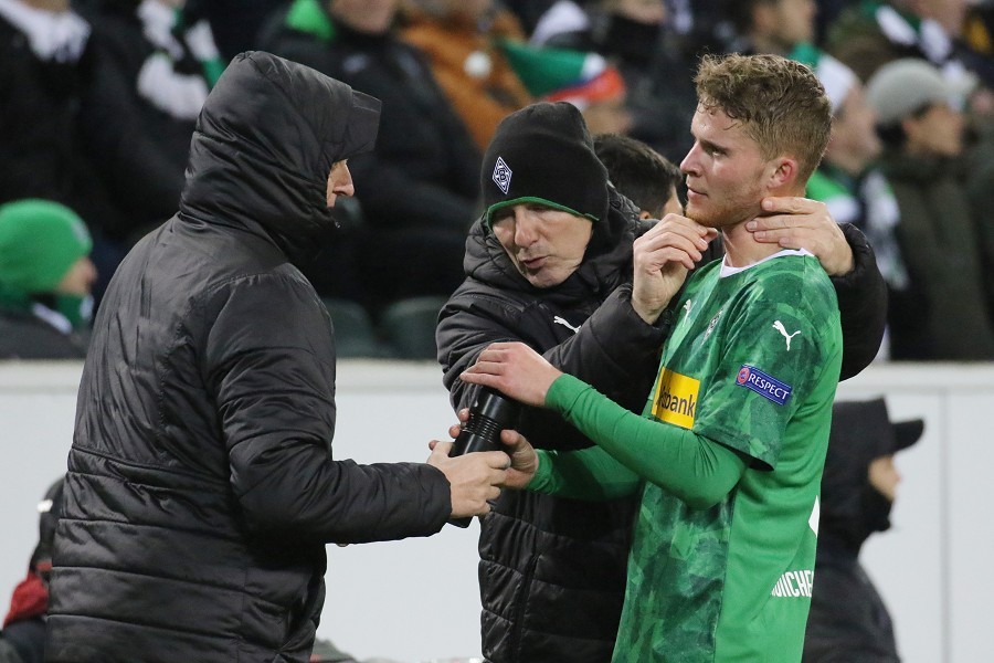 Borussia Mönchengladbach- Istanbul Basaksehir (2019/20)_41