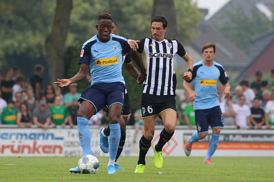 Borussia Mönchengladbach- SCO Angers (2019/20)_15