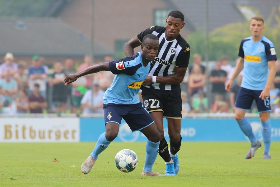 Borussia Mönchengladbach- SCO Angers (2019/20)_18
