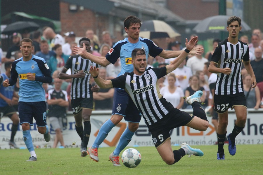 Borussia Mönchengladbach- SCO Angers (2019/20)_36