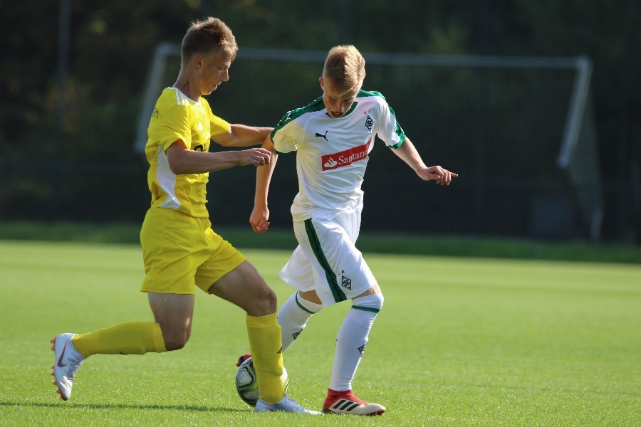 Borussia Mönchengladbach U16- Hertha Walheim U17 (2018/19)_1