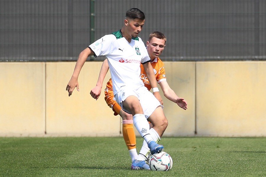 Borussia Mönchengladbach U17 vs. DSC Arminia Bielefeld U17 (2021/22)_24