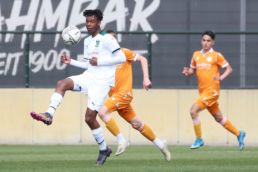Borussia Mönchengladbach U17 vs. DSC Arminia Bielefeld U17 (2021/22)_27
