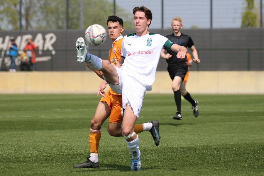 Borussia Mönchengladbach U17 vs. DSC Arminia Bielefeld U17 (2021/22)_30