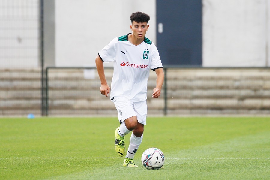 Borussia Mönchengladbach U17 vs. SC Paderborn U17 (2021/22).._10