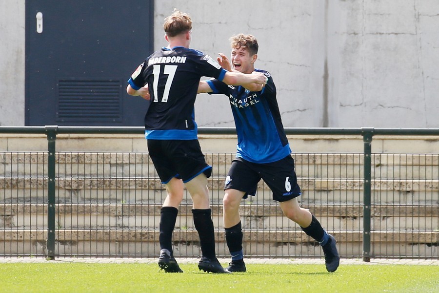 Borussia Mönchengladbach U17 vs. SC Paderborn U17 (2021/22).._15