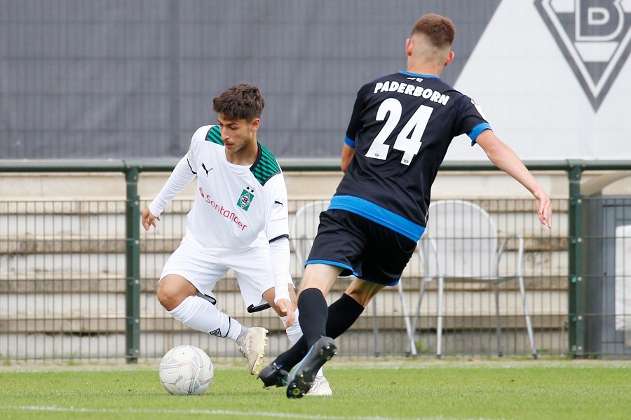 Borussia Mönchengladbach U17 vs. SC Paderborn U17 (2021/22).._7