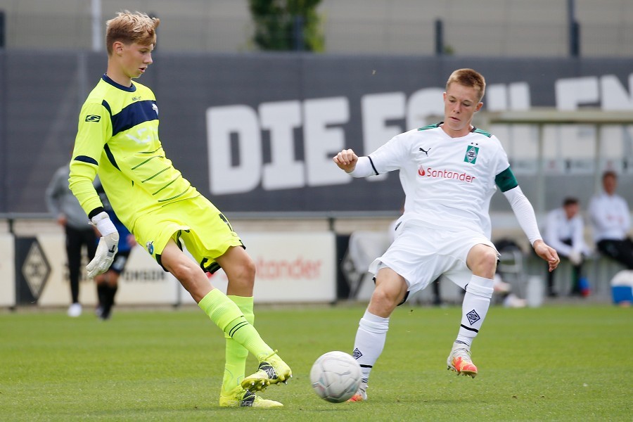 Borussia Mönchengladbach U17 vs. SC Paderborn U17 (2021/22).._8