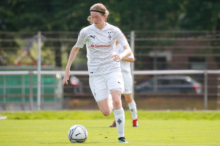 Borussia Mönchengladbach U17 vs. SSV Rhade U17 (2021/22)_12
