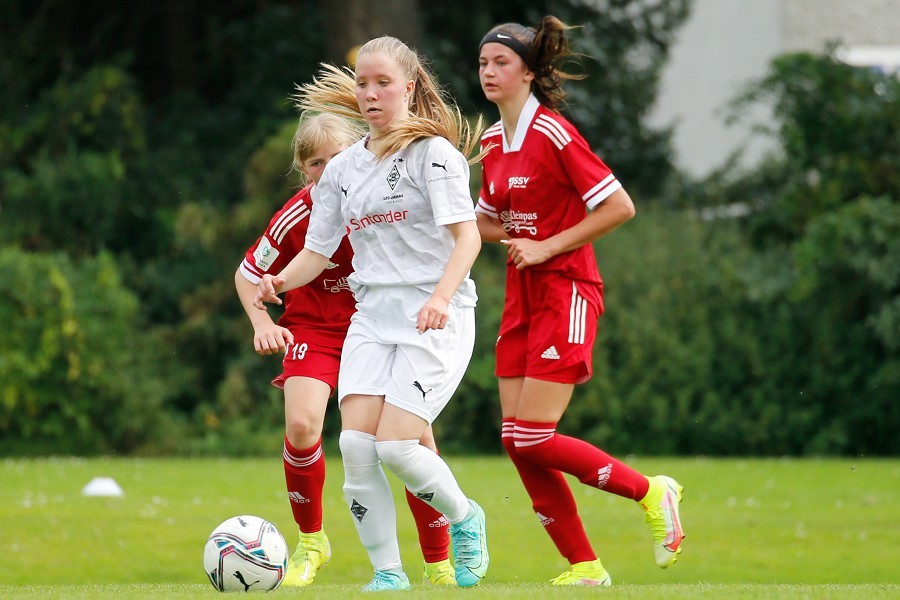 Borussia Mönchengladbach U17 vs. SSV Rhade U17 (2021/22)_26