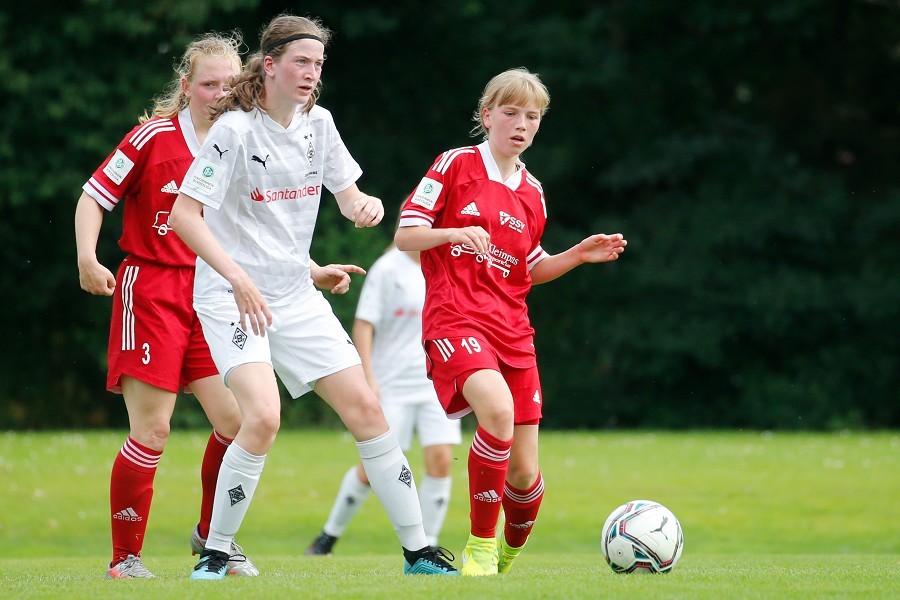 Borussia Mönchengladbach U17 vs. SSV Rhade U17 (2021/22)_28