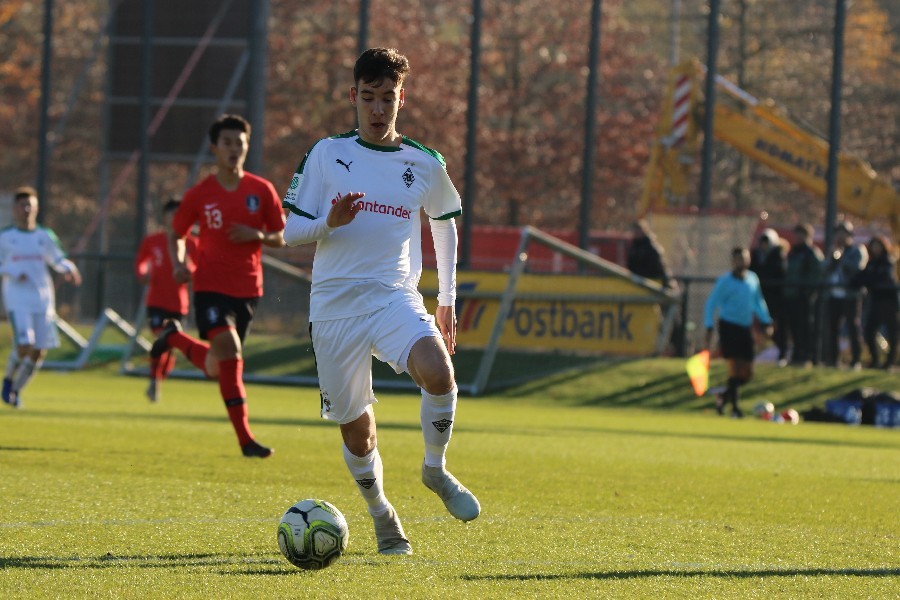 Borussia Mönchengladbach U19- National Team Korea (2018/19)_12