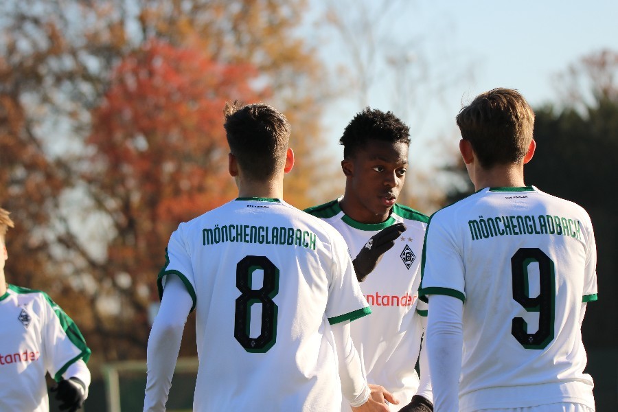 Borussia Mönchengladbach U19- National Team Korea (2018/19)_13