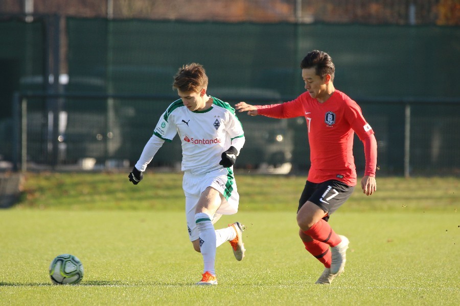 Borussia Mönchengladbach U19- National Team Korea (2018/19)_7