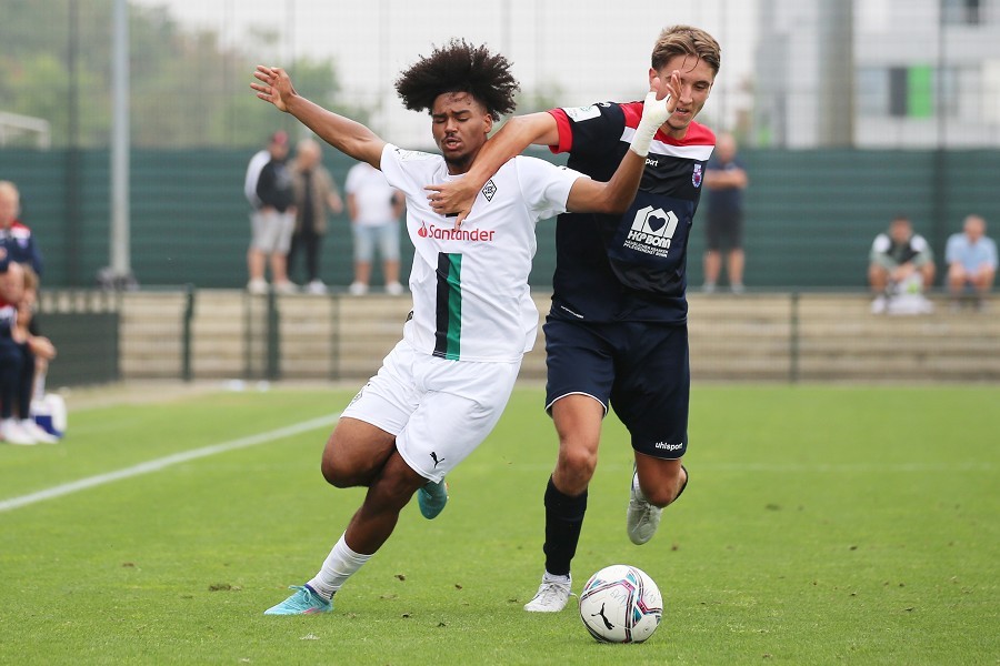 Borussia Mönchengladbach U19 vs. Bonner SC U19 (2022/23)_25