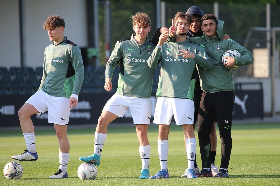Borussia Mönchengladbach U19 vs. FC Utrecht U19 (2021/22)_23
