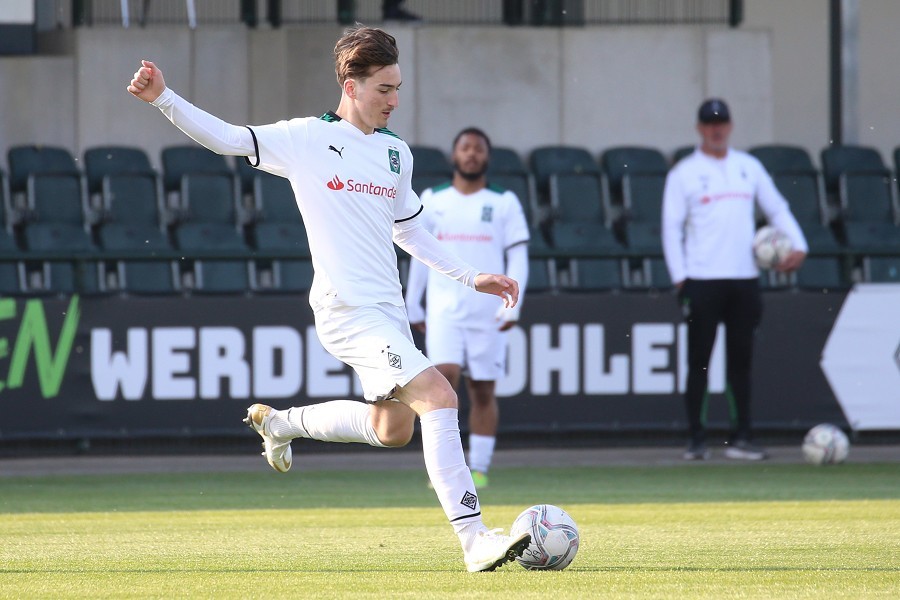 Borussia Mönchengladbach U19 vs. FC Utrecht U19 (2021/22)_26