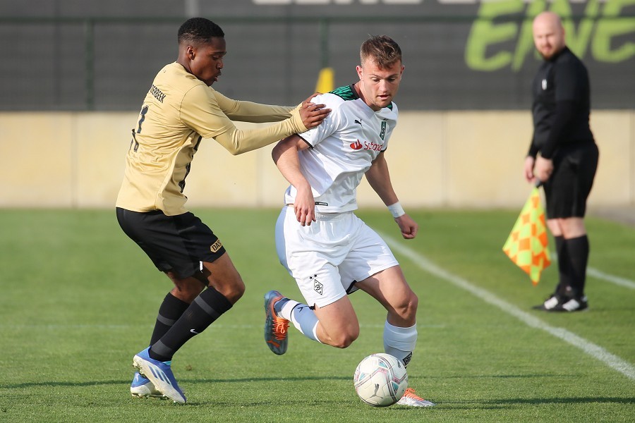 Borussia Mönchengladbach U19 vs. FC Utrecht U19 (2021/22)_28