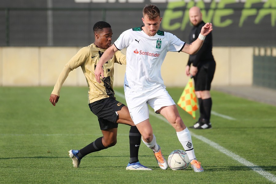 Borussia Mönchengladbach U19 vs. FC Utrecht U19 (2021/22)_29