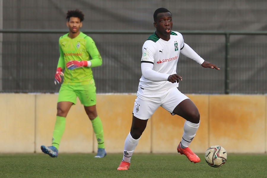 Borussia Mönchengladbach U19 vs. FSV Frankfurt U19 (2021/22)_17