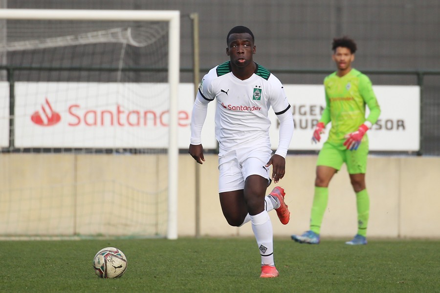 Borussia Mönchengladbach U19 vs. FSV Frankfurt U19 (2021/22)_18
