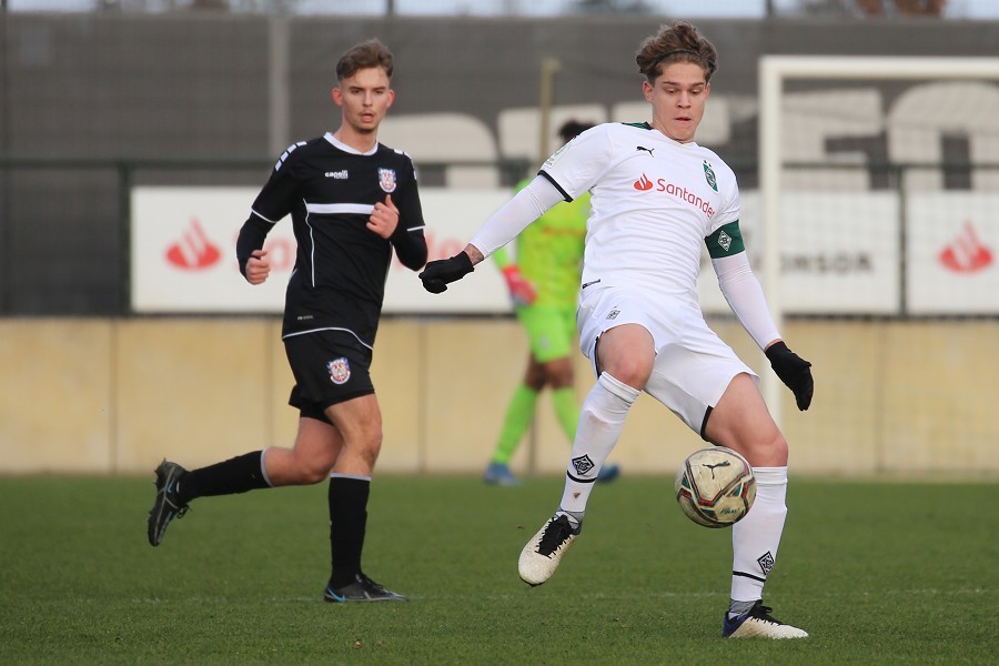 Borussia Mönchengladbach U19 vs. FSV Frankfurt U19 (2021/22)_19