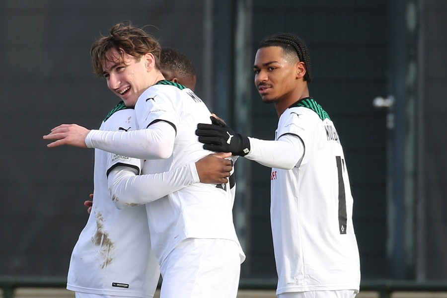Borussia Mönchengladbach U19 vs. FSV Frankfurt U19 (2021/22)_21