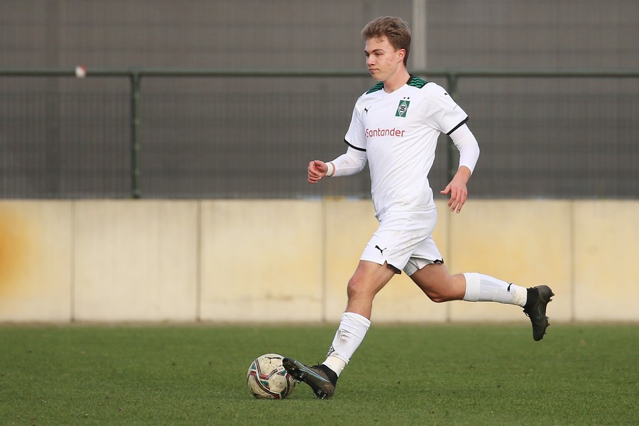Borussia Mönchengladbach U19 vs. FSV Frankfurt U19 (2021/22)_24