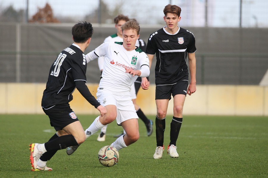 Borussia Mönchengladbach U19 vs. FSV Frankfurt U19 (2021/22)_28