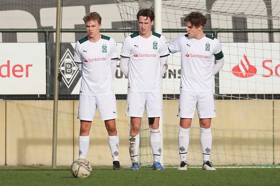 Borussia Mönchengladbach U19 vs. FSV Frankfurt U19 (2021/22)_33