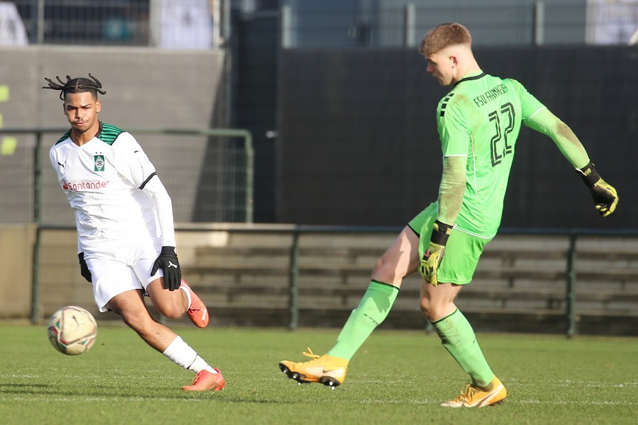 Borussia Mönchengladbach U19 vs. FSV Frankfurt U19 (2021/22)_34