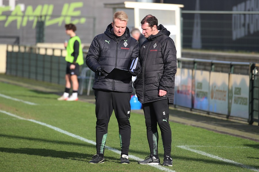 Borussia Mönchengladbach U19 vs. FSV Frankfurt U19 (2021/22)_3