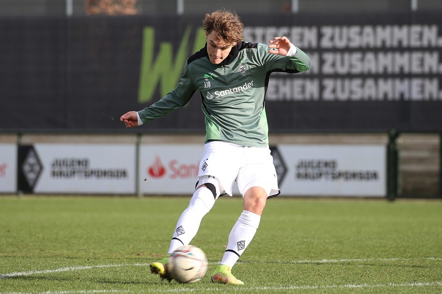 Borussia Mönchengladbach U19 vs. FSV Frankfurt U19 (2021/22)_6