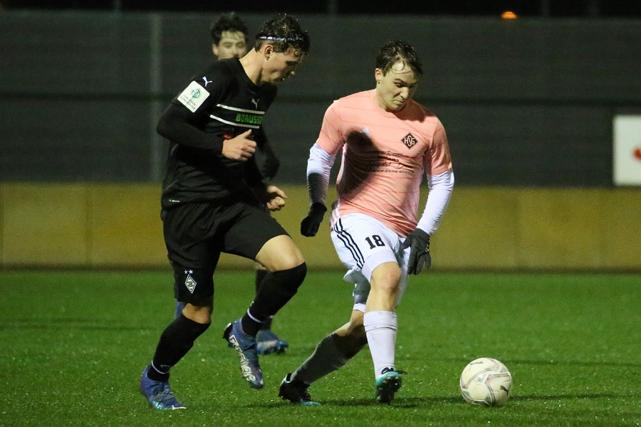 Borussia Mönchengladbach U19 vs. Holzheimer SG (2021/22)_10