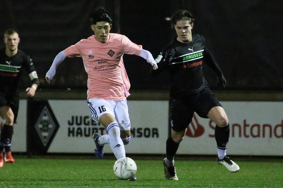 Borussia Mönchengladbach U19 vs. Holzheimer SG (2021/22)_14
