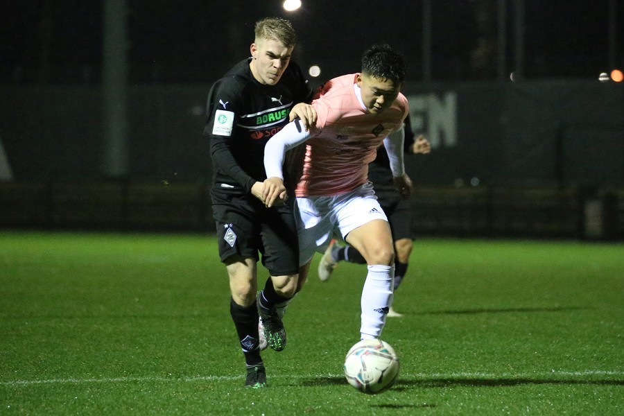 Borussia Mönchengladbach U19 vs. Holzheimer SG (2021/22)_34