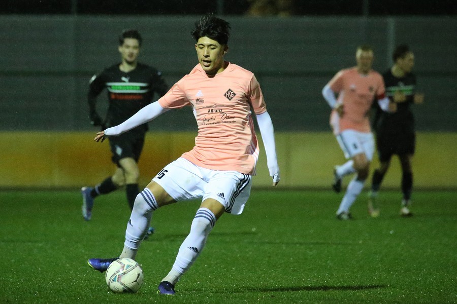 Borussia Mönchengladbach U19 vs. Holzheimer SG (2021/22)_4