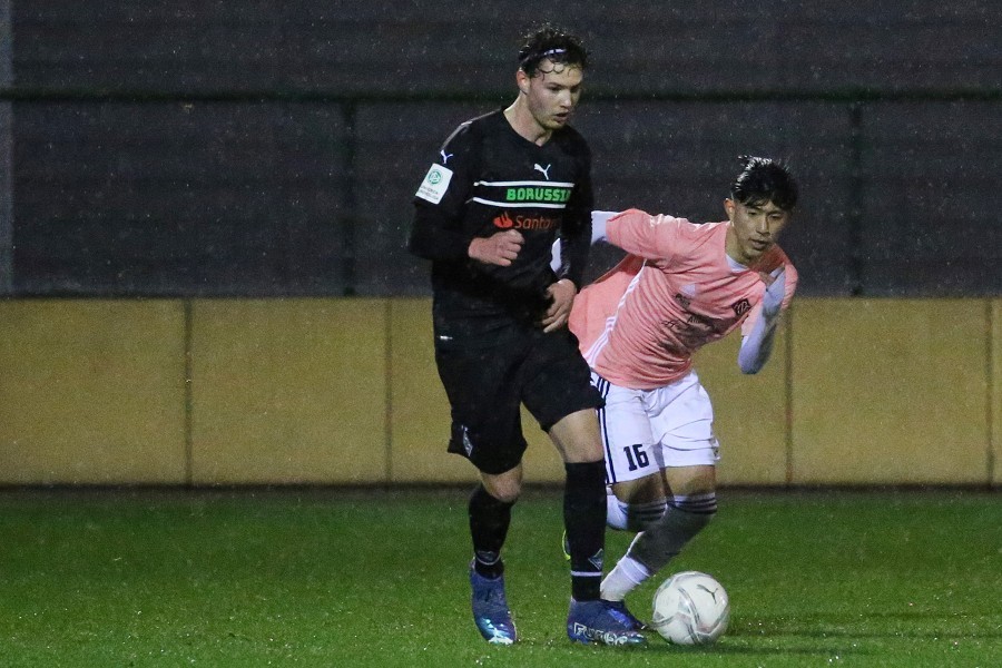 Borussia Mönchengladbach U19 vs. Holzheimer SG (2021/22)_9