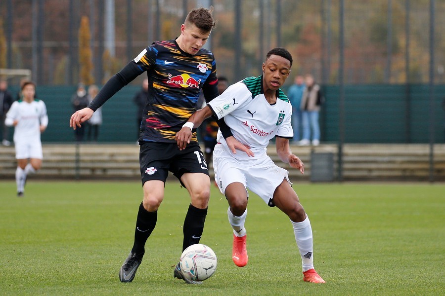 Borussia Mönchengladbach U19 vs. RB Leipzig U19 (2021/22)_14