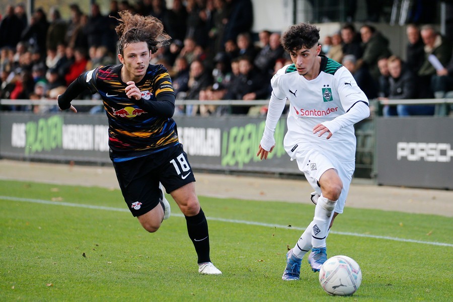 Borussia Mönchengladbach U19 vs. RB Leipzig U19 (2021/22)_20