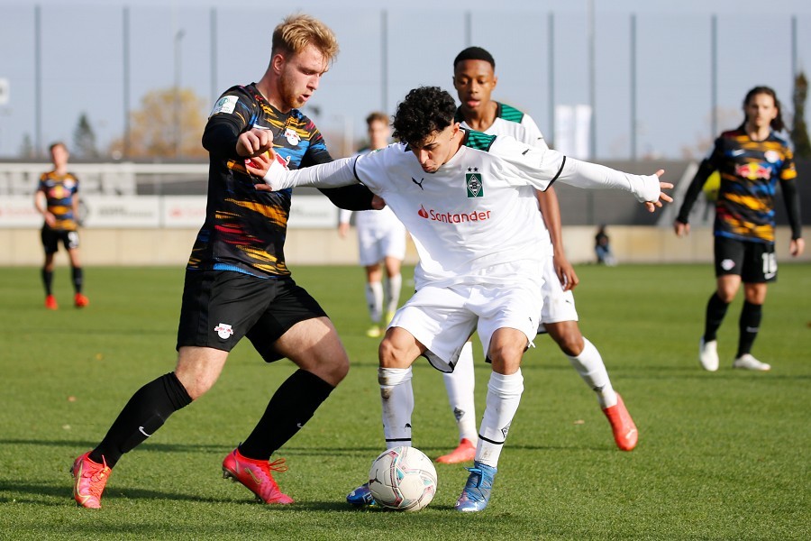 Borussia Mönchengladbach U19 vs. RB Leipzig U19 (2021/22)_32