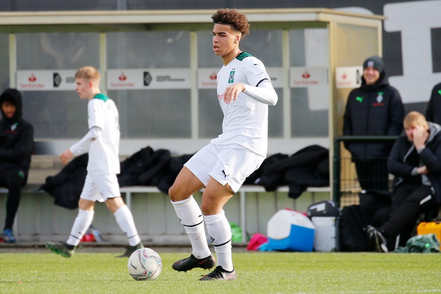 Borussia Mönchengladbach U19 vs. RB Leipzig U19 (2021/22)_35