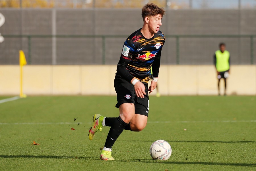 Borussia Mönchengladbach U19 vs. RB Leipzig U19 (2021/22)_38