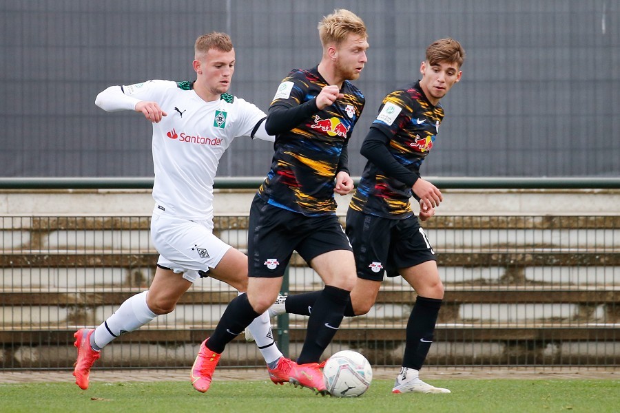 Borussia Mönchengladbach U19 vs. RB Leipzig U19 (2021/22)_9