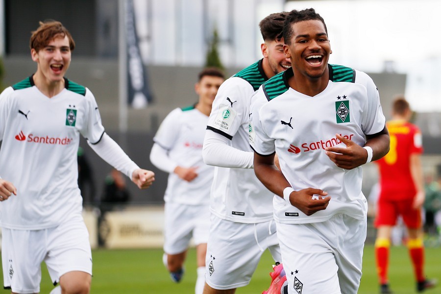 Borussia Mönchengladbach U19 vs. SC Paderborn U19 (2021/22)_10