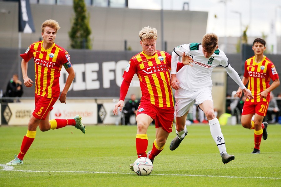 Borussia Mönchengladbach U19 vs. SC Paderborn U19 (2021/22)_28