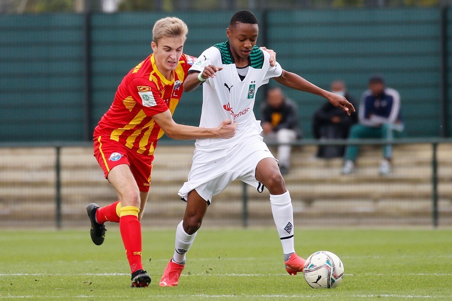 Borussia Mönchengladbach U19 vs. SC Paderborn U19 (2021/22)_33