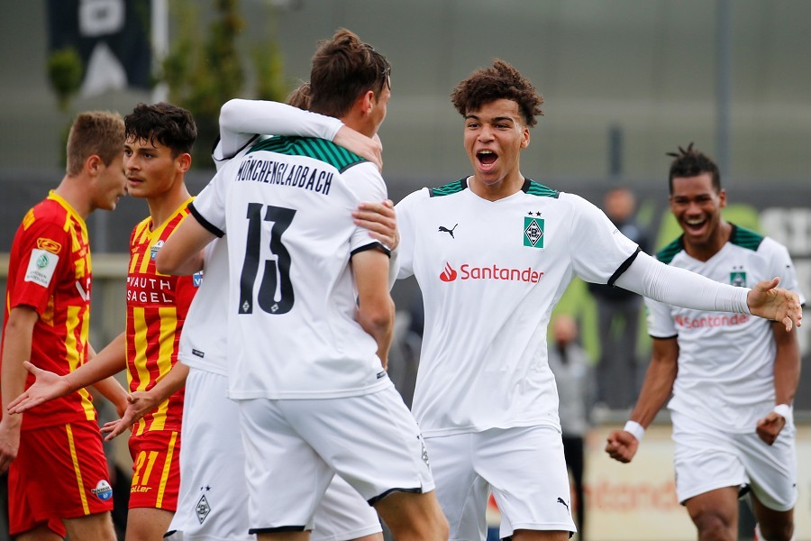 Borussia Mönchengladbach U19 vs. SC Paderborn U19 (2021/22)_38