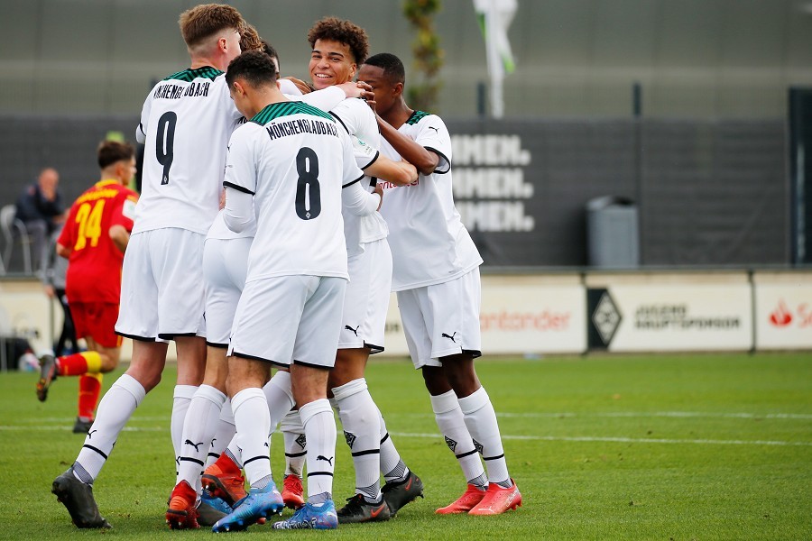 Borussia Mönchengladbach U19 vs. SC Paderborn U19 (2021/22)_39
